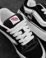 Vans Knu Skool Black White Mens VN0009QC6BT - Gambar 4