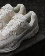 Nike Vomero 5 Beach Light Khaki Womens HQ0458 200 - Gambar 4