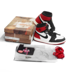 Nike Air Jordan 1 Hi Retro OG Black Toe Reimagined Mens DZ5485 106 - Gambar 2
