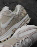Nike Vomero 5 Beach Light Khaki Womens HQ0458 200 - Gambar 7