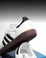 Adidas Samba OG White Black Gum Unisex Adult B75806 - Gambar 7