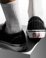 Vans Pro Skate Authentic Black White Unisex Adult VN0A5FC8Y28 - Gambar 6
