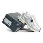 New Balance 530 Silver Metallic Reflection Unisex U530SEA - Gambar 2