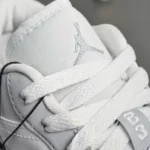 Nike Air Jordan 1 Low White Wolf Grey Womens DC0774 105 - Gambar 3