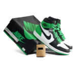 Nike Air Jordan 1 Retro High OG Lucky Green Mens DZ5485 031 - Gambar 2