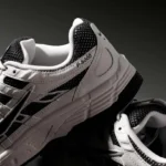 Nike P-6000 Sail Phantom Off-Noir Unisex Adult IO8711 101 - Gambar 3