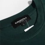 W Essentiels Tee Boxy Cut Pocket Classic Forest Green - Image 4