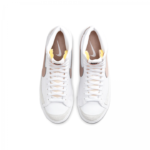 Nike Blazer Mid 77 VTG Atomic Pink Womens CZ1055 110 - Image 2