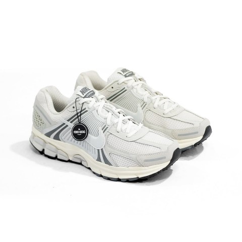 md_69ac215d32dea-2.jpg Nike Zoom Vomero 5 Platinum Tint Mens HF0731 007 - Gambar 1