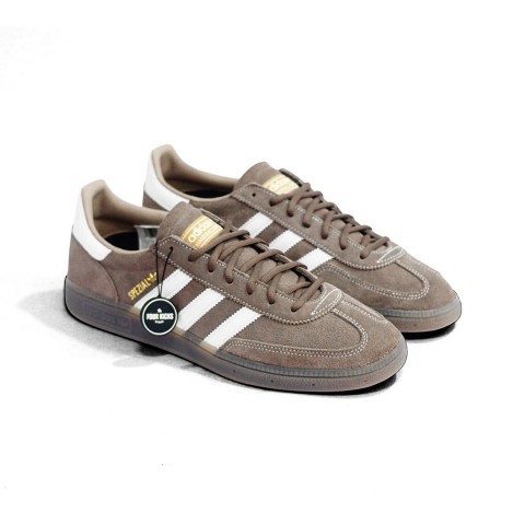 md_69caaeda60754-2.jpg Adidas Handball Spezial Earth Strata Wonder White Unisex KK1153 - Gambar 1