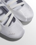 Puma Speedcat Ballet Silver Mist Warm White Satin Womens 404383 03 - Gambar 3