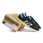 Adidas Samba OG Black Matte Silver Womens IE8128 - Gambar 2