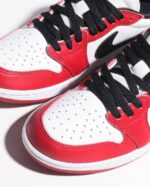 Nike Jordan 1 Retro Low OG Chicago Mens HQ6998 600 - Gambar 6