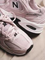 New Balance 530 Inspired Stone Pink Faded Black Womens U5301WW - Gambar 3