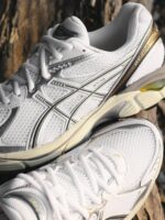 Asics GT-2160 White Soft Yellow Mens 1203A275 111 - Gambar 3